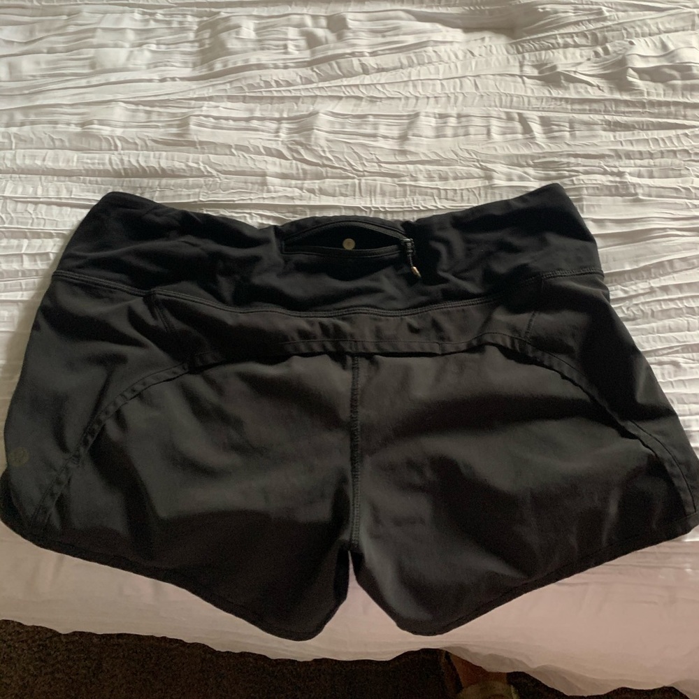 Lululemon Speed up shorts 4 inch